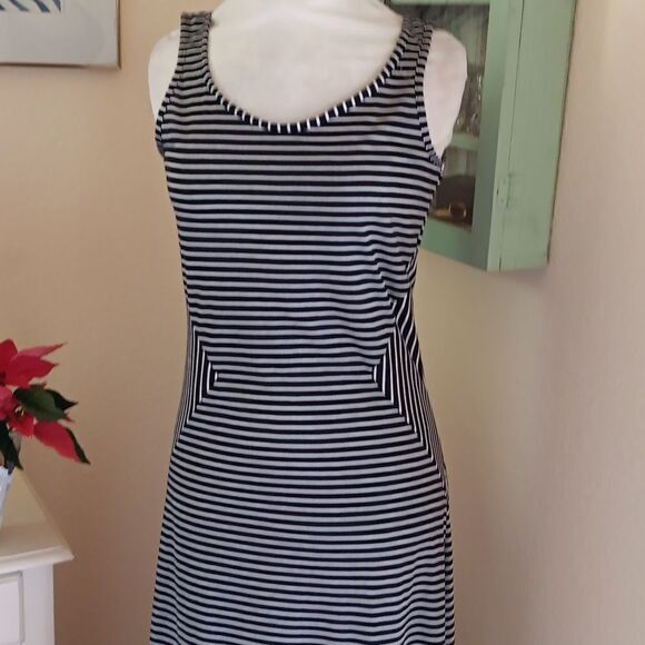 Everly Grey Striped Maxi Dress - Picture 2 of 9